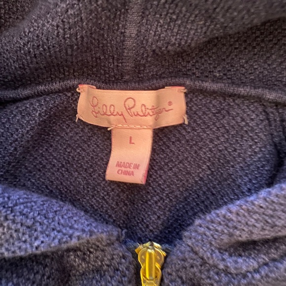 Navy Lilly Pulitzer hooded sweater size L - Picture 4 of 6